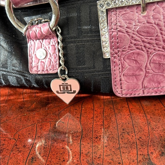 Jennifer Lopez Pink and Black Shoulder Bag - Picture 2 of 4